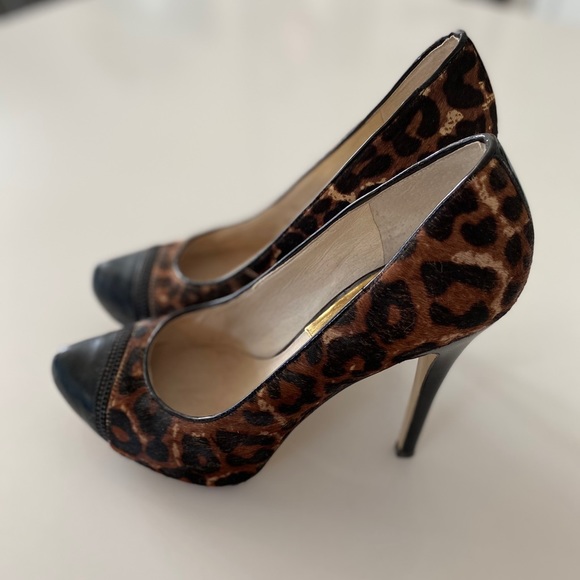 Michael Kors Leopard Print Pumps 8.5 - Picture 3 of 7